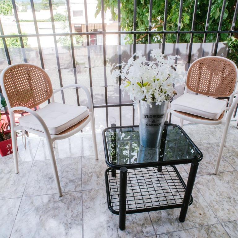 Donde topa - Two-Bedroom Apartment - 8