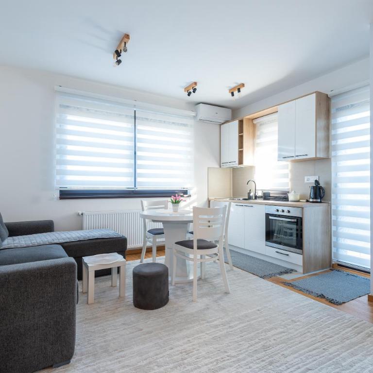 CENTER BEST VIEW ZLATIBOR-Apartment-Breza - One-Bedroom Apartment - 2