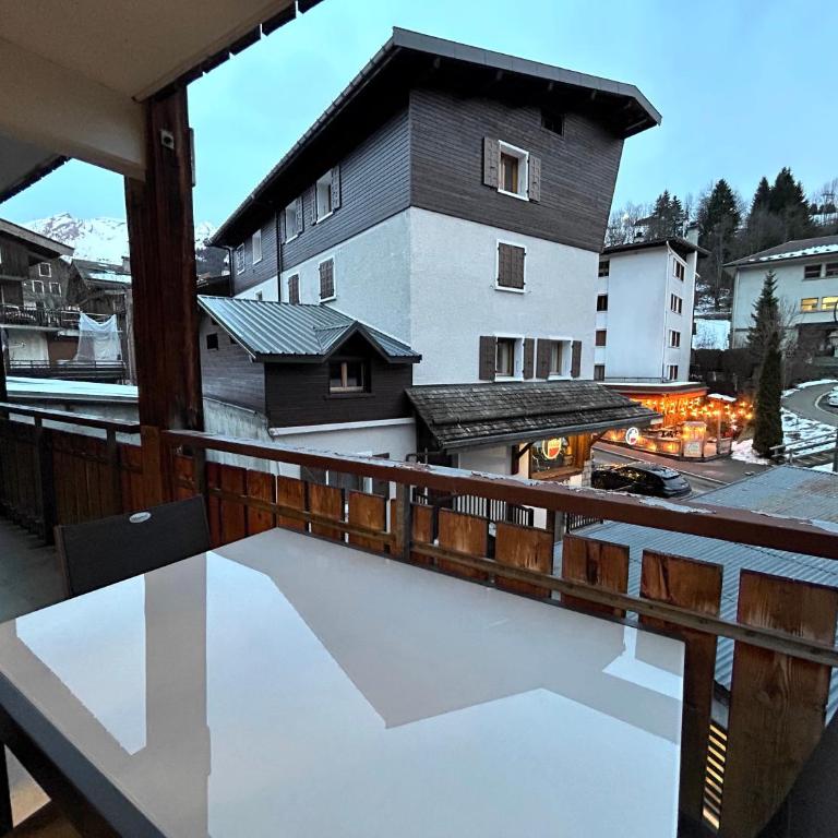 NOUVEAU A LA LOCATION Keranguen 5 cosy au coeur du village, proche pistes et commerces - Apartamento Familiar de 2 dormitorios - 12