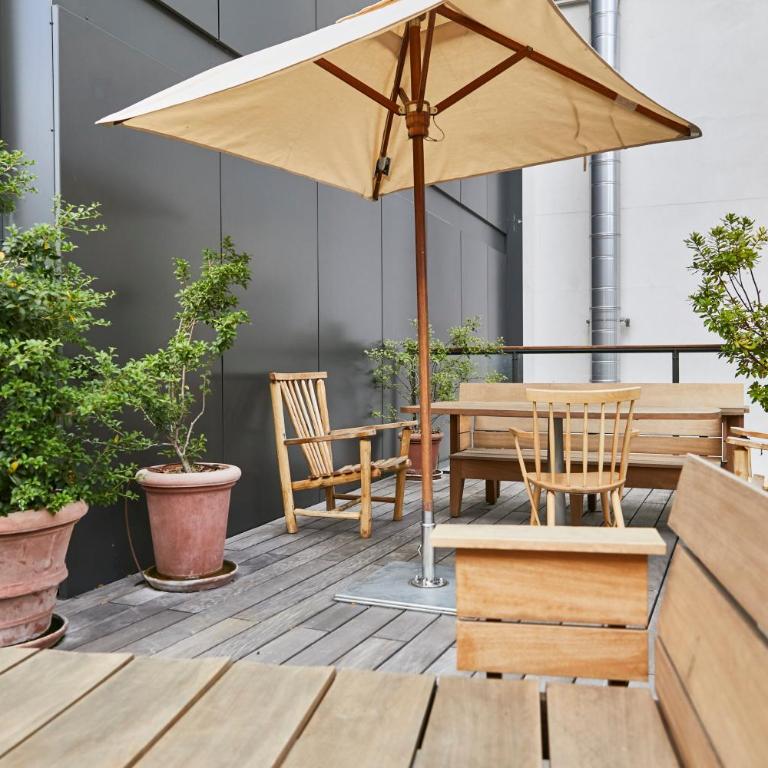 Villa M - Chambre Familiale avec Terrasse - 1