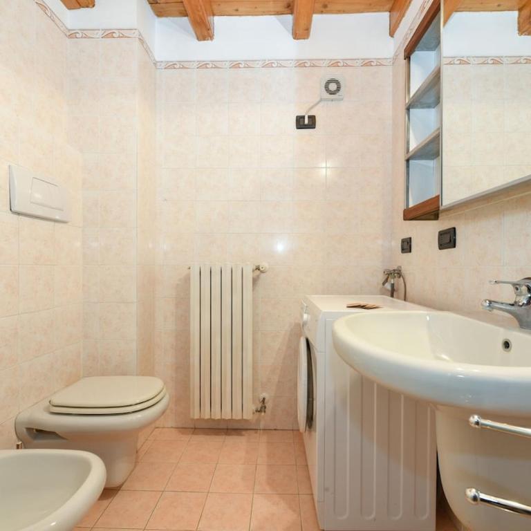 Loft Soppalcato con Patio, Piscina e Parcheggio - Appartamento con 1 Camera da Letto - 23