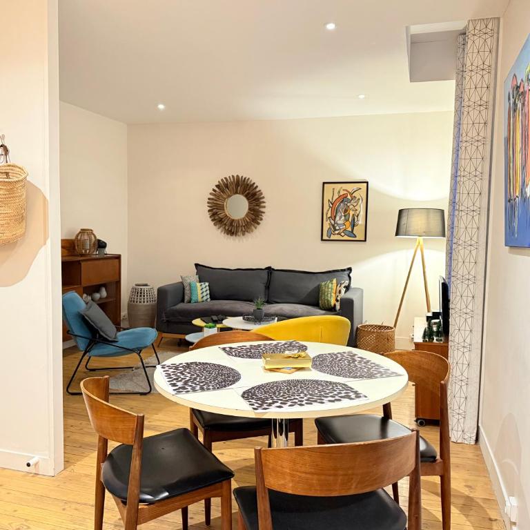 Sejour premium T3 hypercentre, terrasse, wifi Hotel style stay T3 city center terrace WiFi - Apartment mit 2 Schlafzimmern - 13