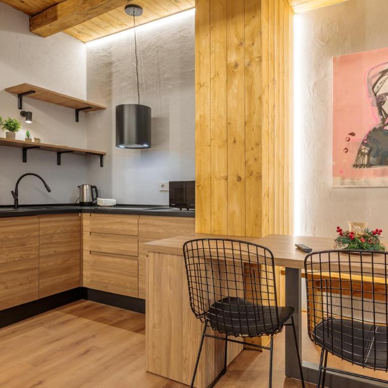 Boutique Alpine Two-Bedroom by SupaStays - Appartamento Premium con 3 Camere da Letto - 3