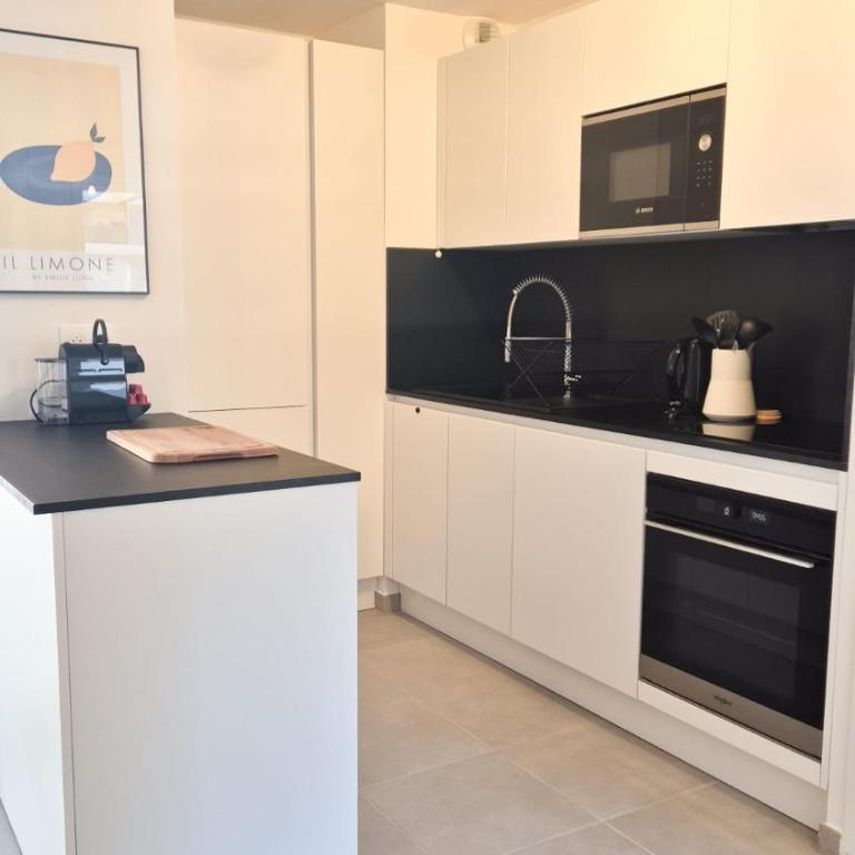 T3 neuf climatisé avec parking à Nice - Appartement 2 Chambres - 14