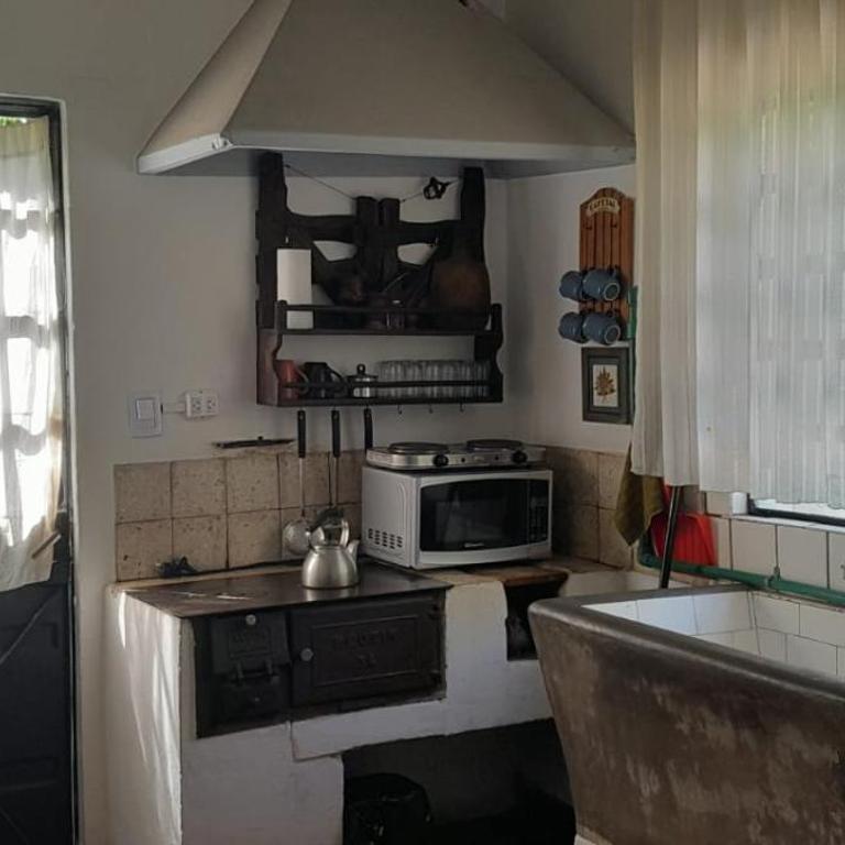 Casa de Huéspedes Muñiz sobre parque de 1000m2, 1 dormitorio, 20m2 cubiertos, baño con ducha, pileta cilíndrica de 3x076 - Casa con 1 dormitorio - 6