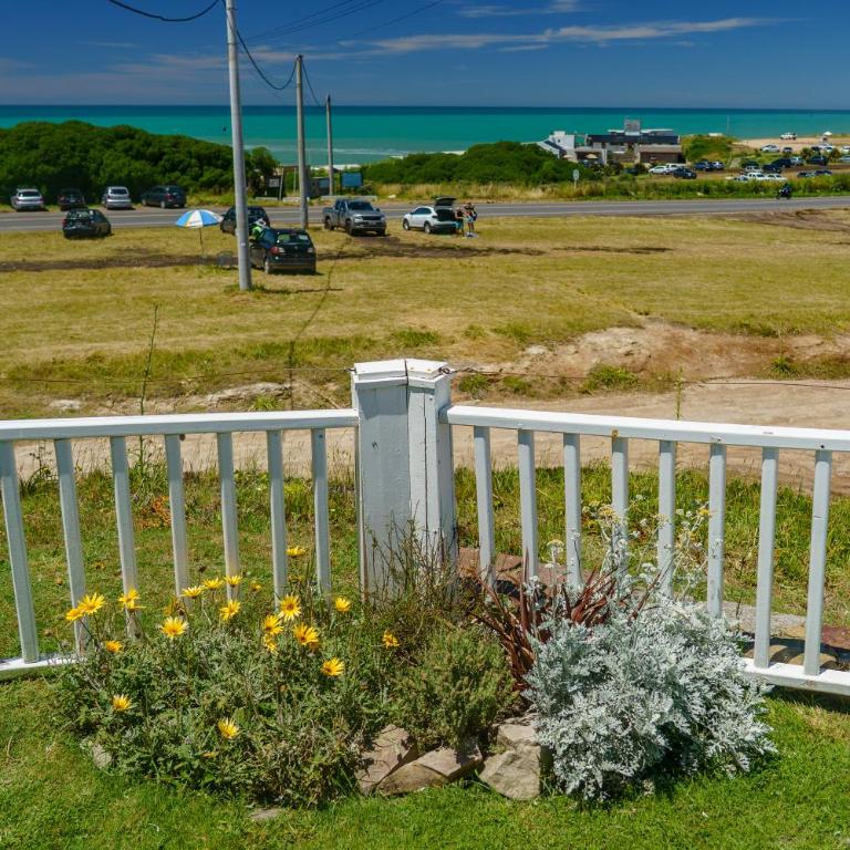 Casa Marina - Casa frente a Luna Roja en Chapadmalal para 8 PAX - Hola Sur - Casa de 3 dormitorios - 5