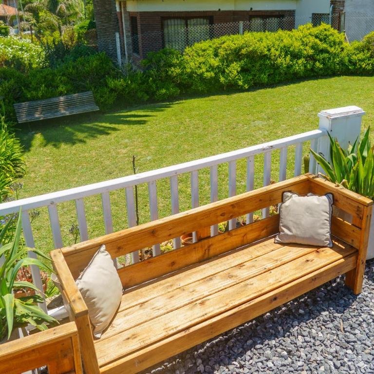 Casa Marina - Casa frente a Luna Roja en Chapadmalal para 8 PAX - Hola Sur - Casa de 3 dormitorios - 24