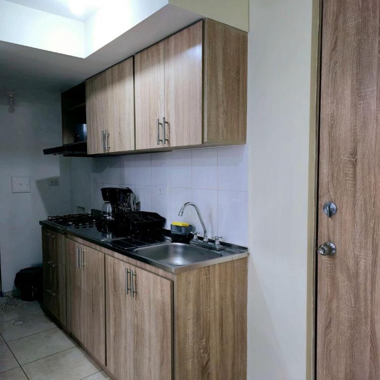 Apartamento Vacacional de 3 Habitaciones con Piscina A 20 Minutos de Salento Quindío - Three-Bedroom Apartment - 2