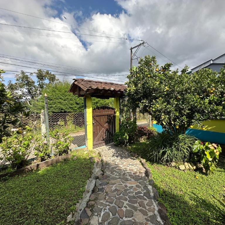 Melongos Jardín - Two-Bedroom House - 12