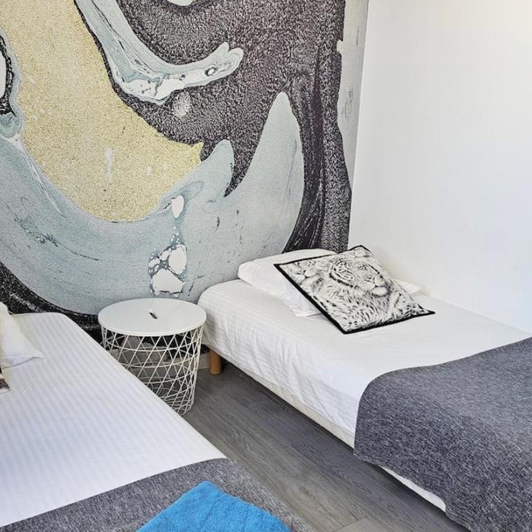 Big apt for 10p parking free close station metro - Appartement - 6