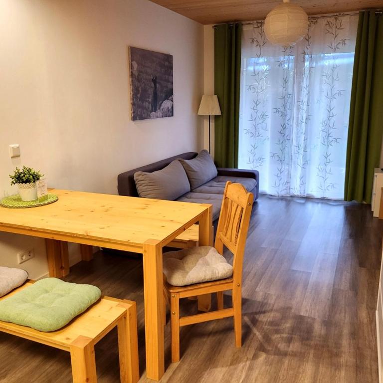 Nature Fun Apartments - Nahe Pressegger See - Skibus zum Nassfeld - Familien & Hunde willkommen - Apartment mit 2 Schlafzimmern - 3