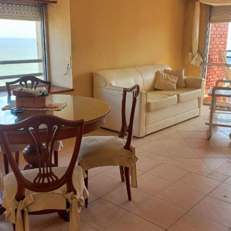Playa Varese Elegante Piso 14 CON CALEFACCION todo con vista al mar USO RESIDENCIAL FAMILIAR - One-Bedroom Apartment - 2