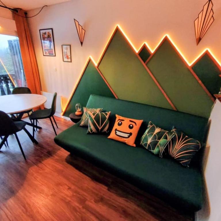Gamebox in Carroz - Appartamento con 1 Camera da Letto, Balcone e Vista Montagna - 1