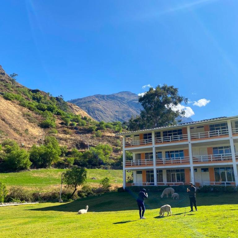 Tambo Lodge Canta - Cottage with Garden View - 3