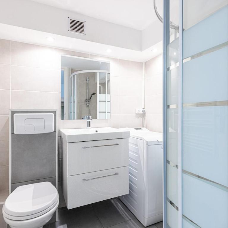 Studio lumineux avec extérieur dans la Marina Baie Des Anges - Appartement 1 Chambre - 3