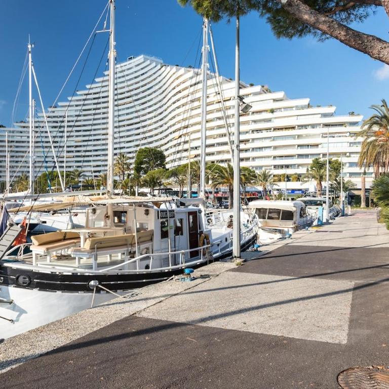 Studio lumineux avec extérieur dans la Marina Baie Des Anges - Appartement 1 Chambre - 8