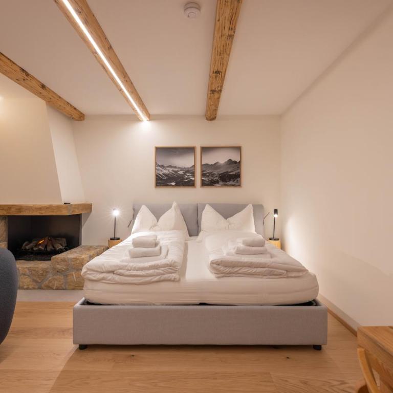 New Premium Studio with eFireplace, Pool & Sauna - Studio mit Balkon - 2