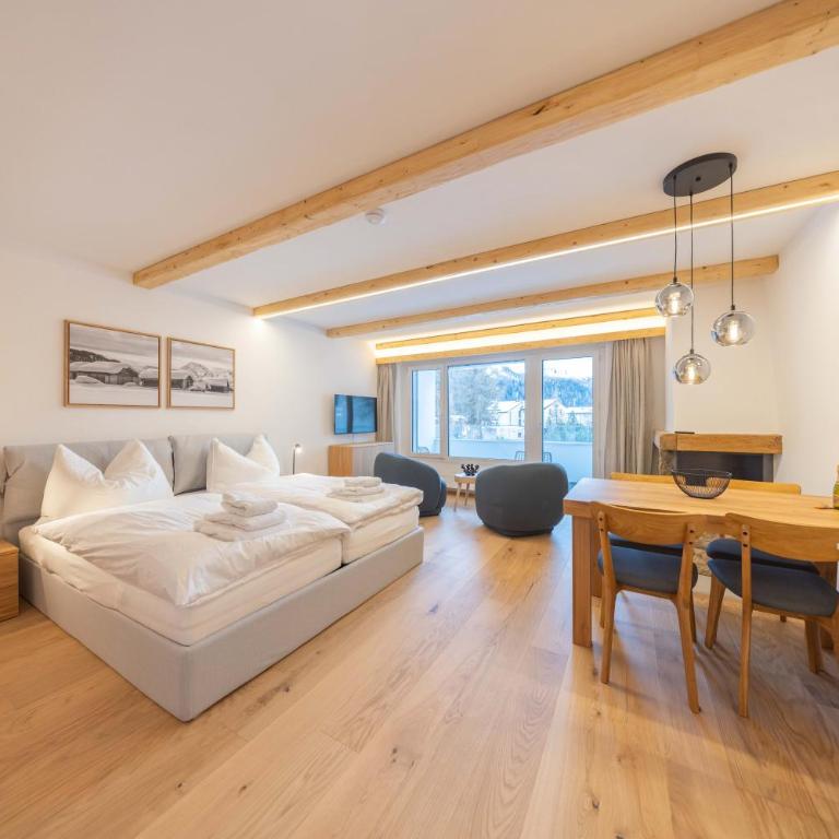 New Exclusive Studio with eFireplace, Pool & Sauna - Superior Studio - 10