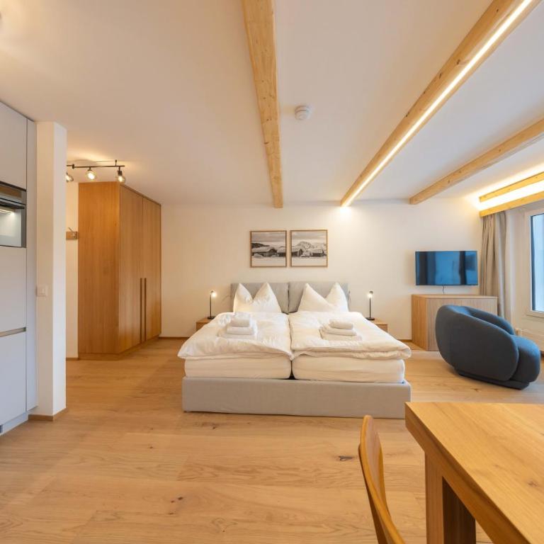 New Exclusive Studio with eFireplace, Pool & Sauna - Superior Studio - 6
