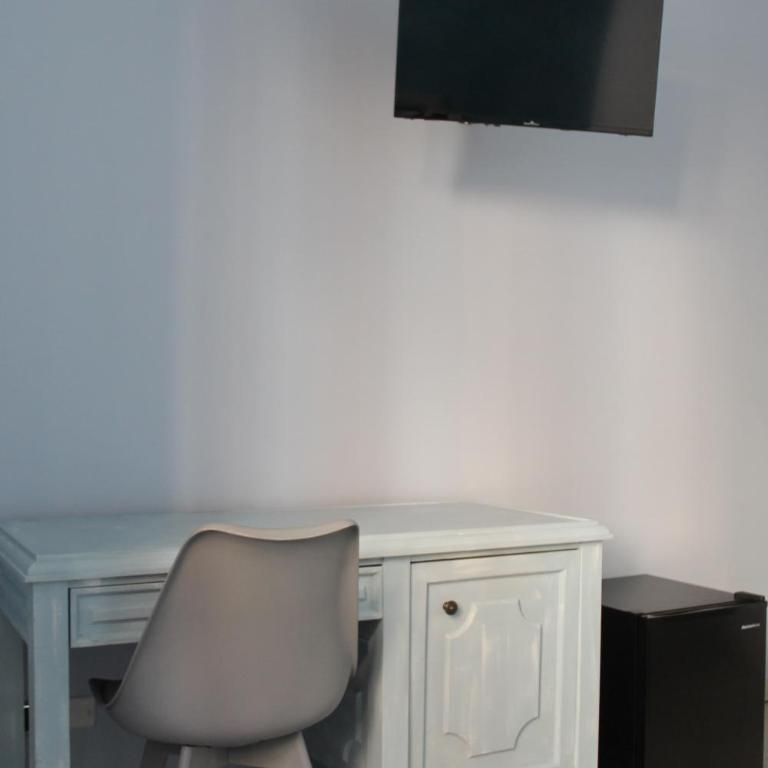 Cavour Rooms - Double Room with Private Bathroom - 13