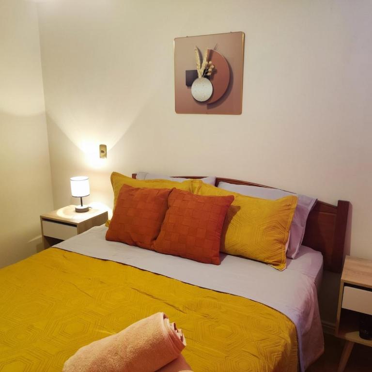 Centro & Economico - One-Bedroom Apartment - 18
