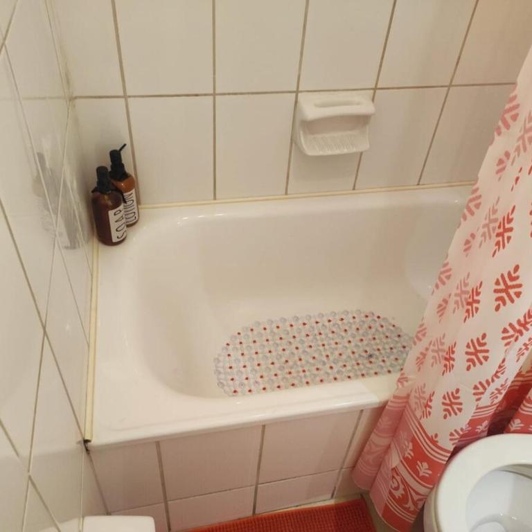 Centro & Economico - One-Bedroom Apartment - 23