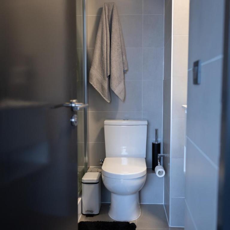 Moderno, acogedor y a pasos del Metro - One-Bedroom Apartment with Balcony and City View - 6
