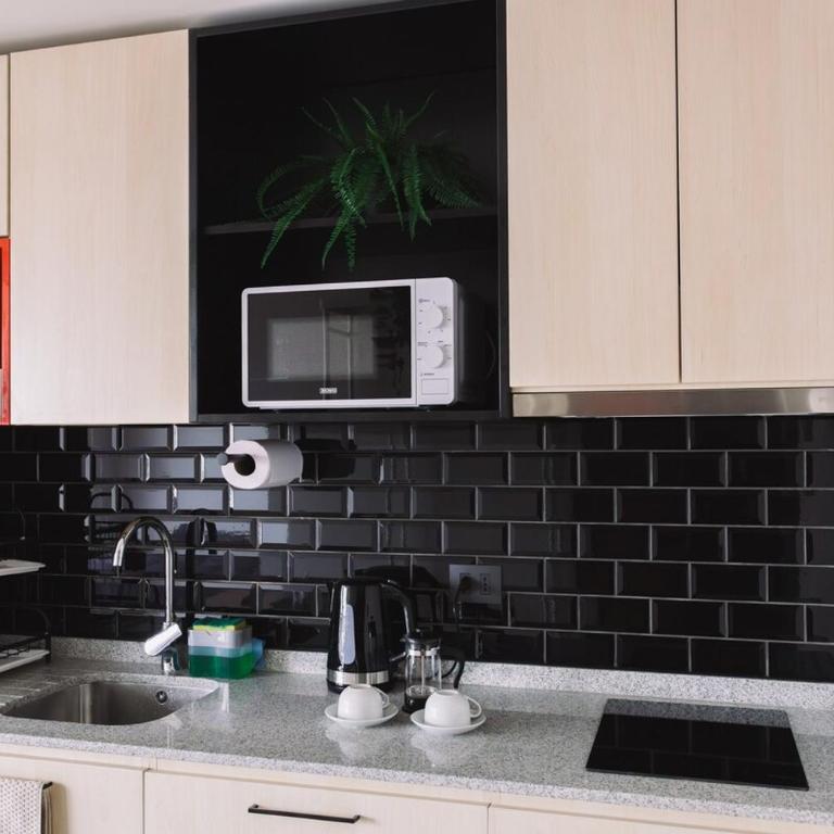 Moderno, acogedor y a pasos del Metro - One-Bedroom Apartment with Balcony and City View - 26