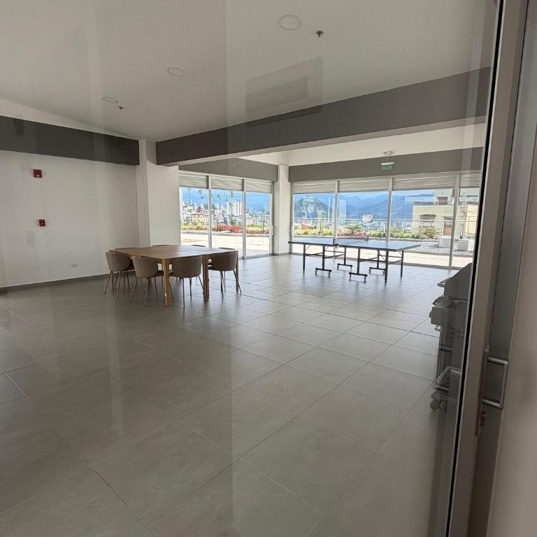 Cómodo y Elegante- estrato 6 - Apartamento - 9