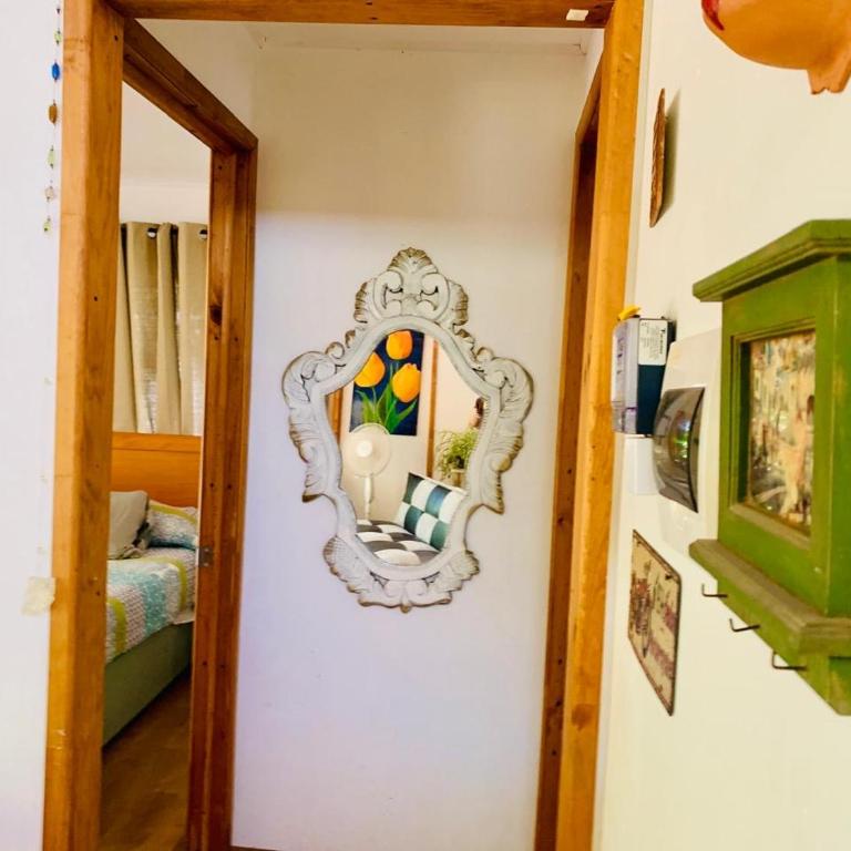 Cabaña con Patio y Árboles - One-Bedroom House - 34