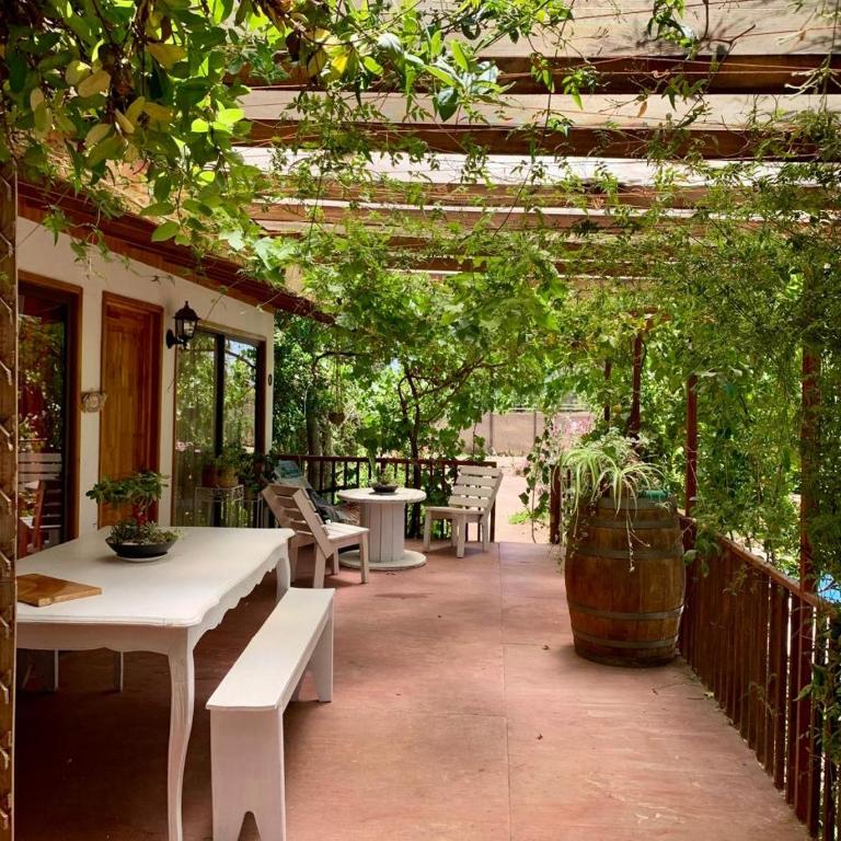 Cabaña con Patio y Árboles - One-Bedroom House - 21