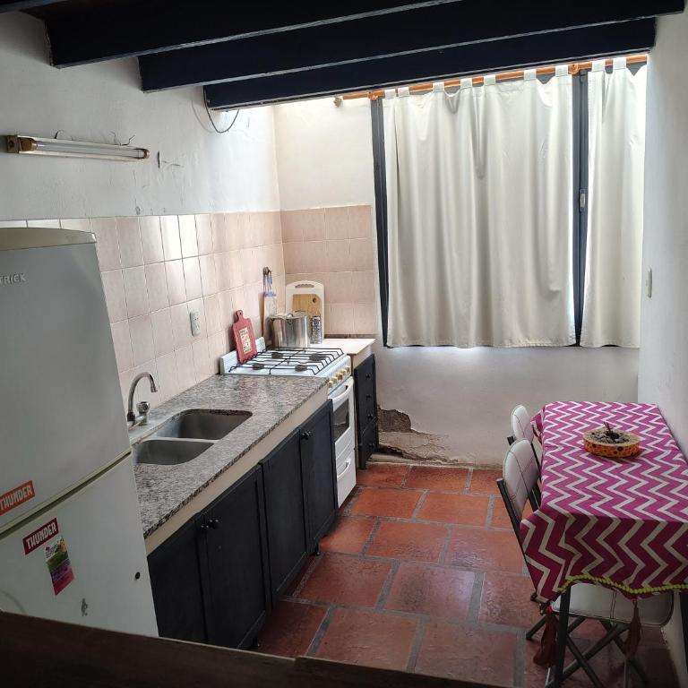 Depto en Necochea-6 cuadras de la playa - One-Bedroom Apartment - 9