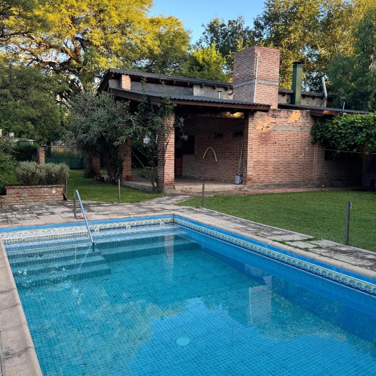 Casa completa con piscina a 600 metros de plaza de Villa de las Rosas - Casa de 2 dormitorios - 1