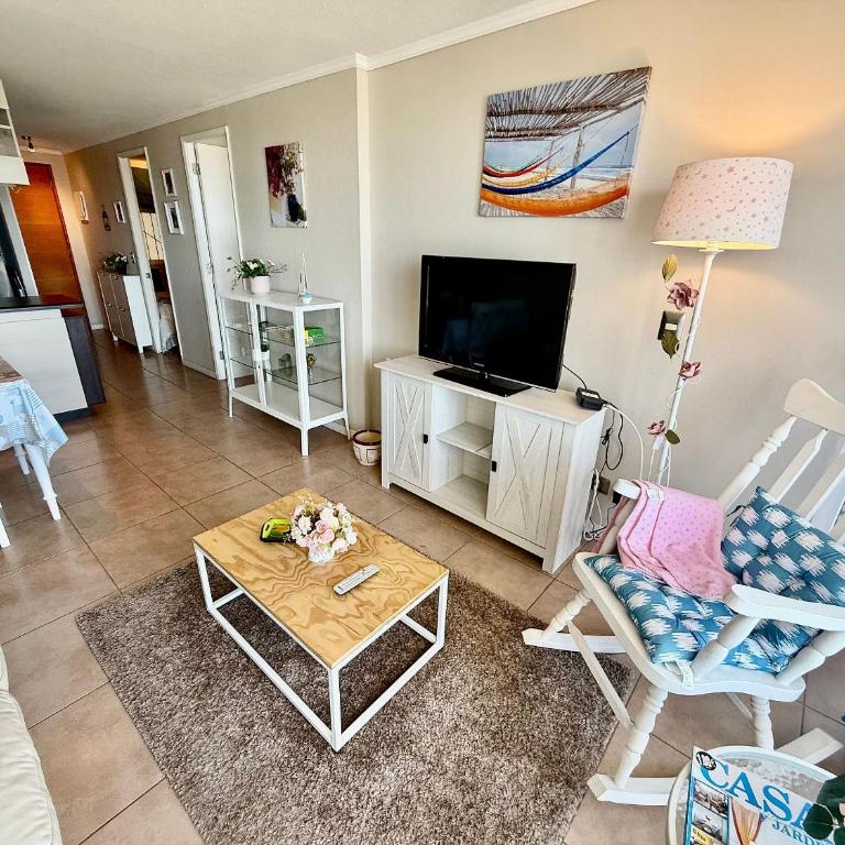 Beachfront beachfront in front of Lilenes Beach - Apartment - 16