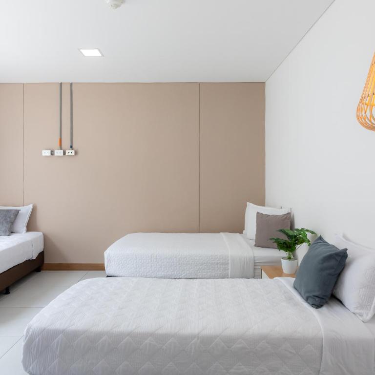 Edificio Plaza U Wellness - Superior Triple Room - 2
