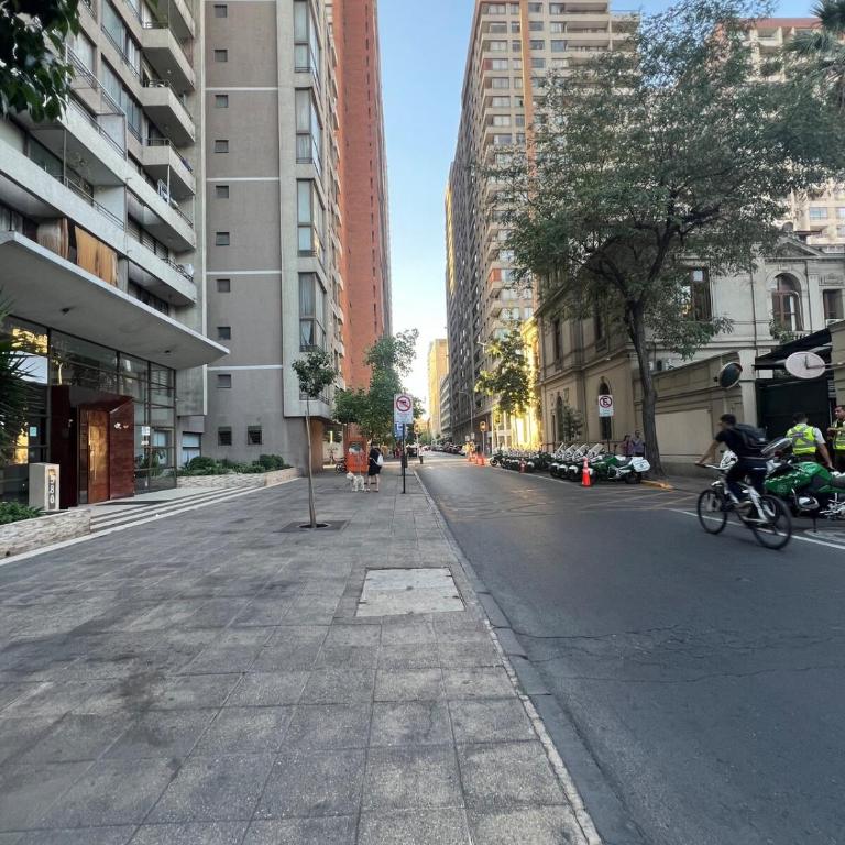 Depto céntrico, ideal para turismo y negocios - Two-Bedroom Apartment - 16