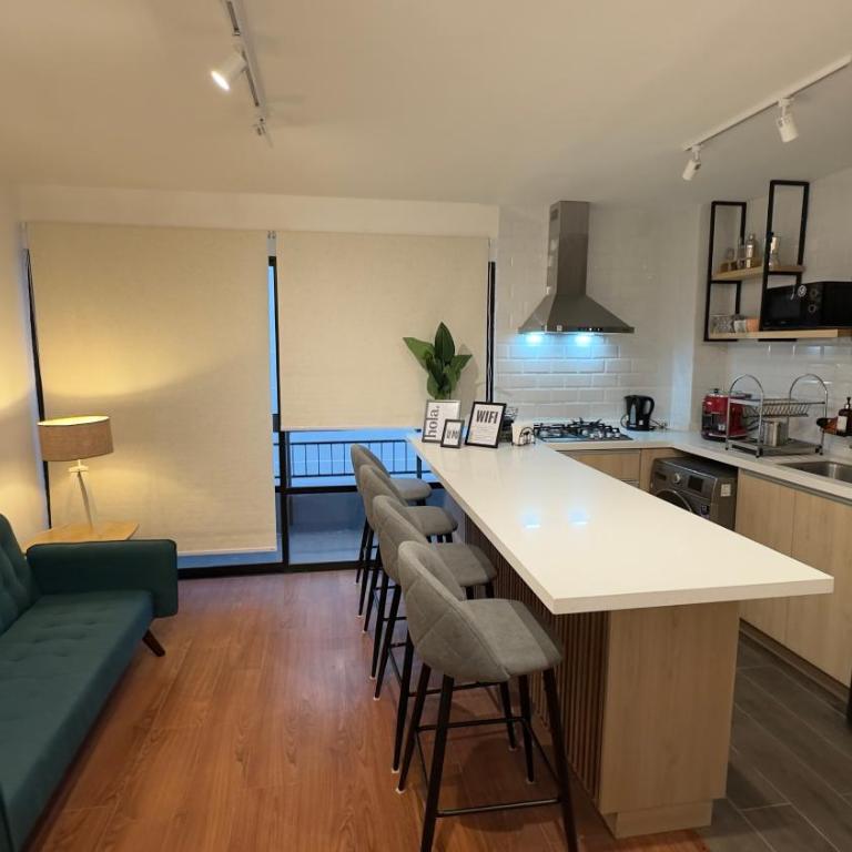 Nuevo departamento frente al Costanera Center - Two-Bedroom Apartment - 1