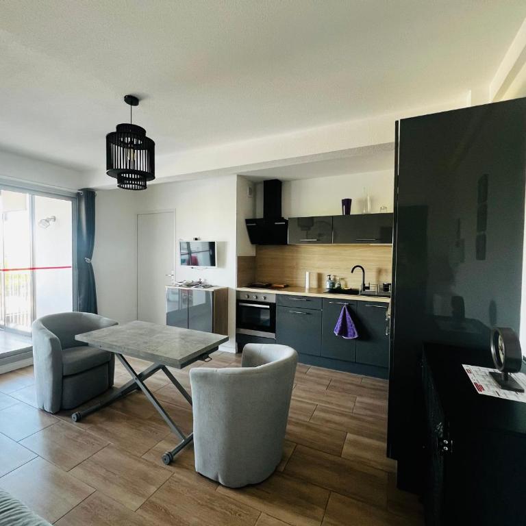 Appartement T3 à Argelès-sur-Mer avec Parking et Climatisation - FR-1-309-422 - Appartement - 6