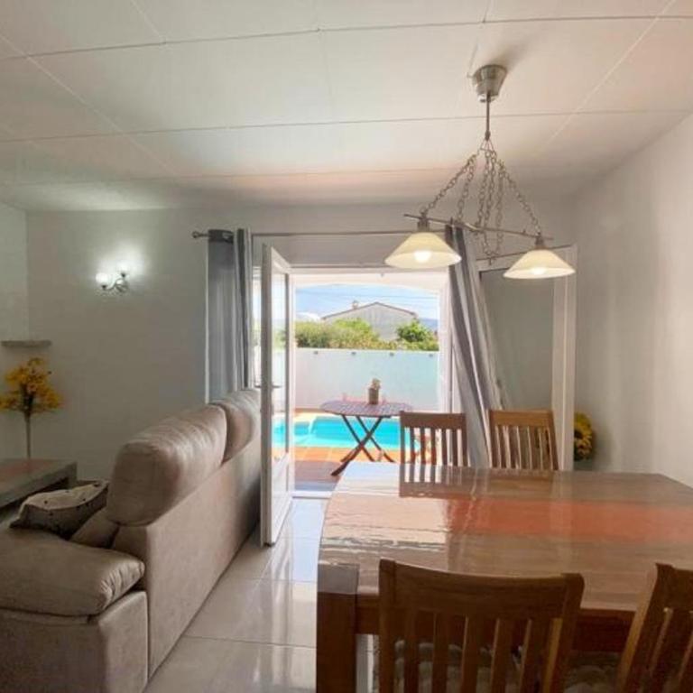 Casa acogedora con piscina privada en Torroella de Montgrí, perfecta para vacaciones en familia - HISP-7-48 - Villa - 6