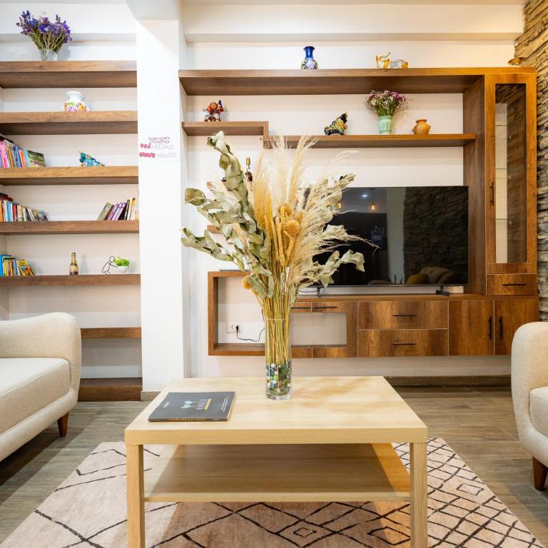 Rural Retreat with Charming Patio 2 Bedrooms - Two-Bedroom House - 12