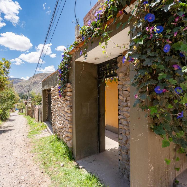 Rural Retreat with Charming Patio 2 Bedrooms - Two-Bedroom House - 30
