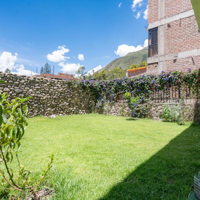 Rural Retreat with Charming Patio 2 Bedrooms - Two-Bedroom House - 31