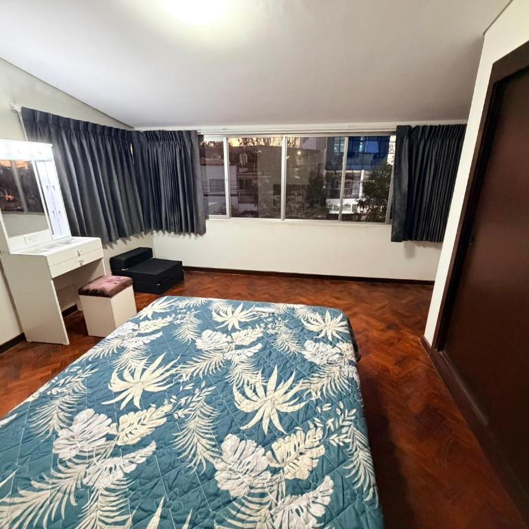 Dúplex céntrico y amplio, terraza cochera free - Apartamento - 3