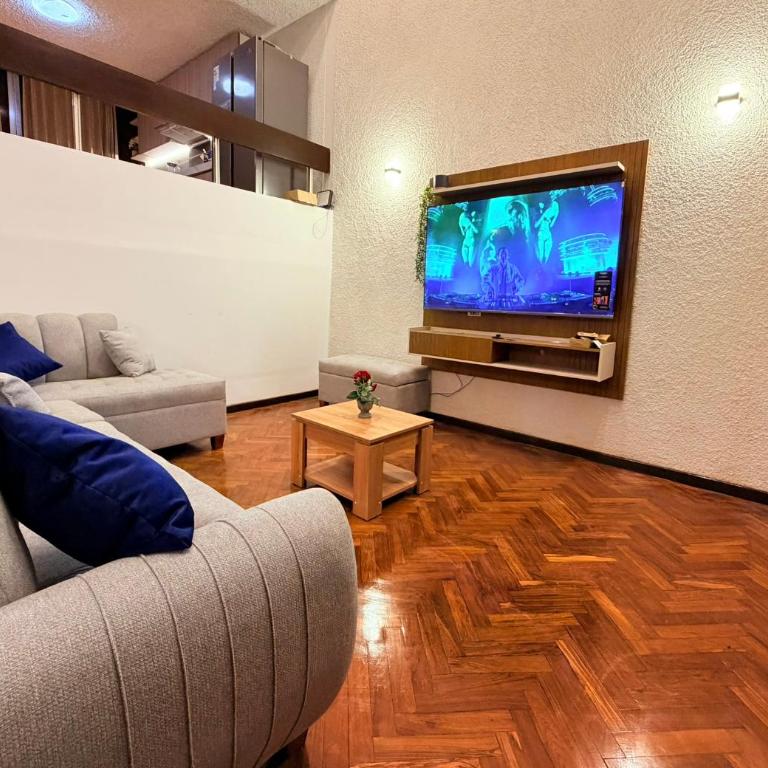 Dúplex céntrico y amplio, terraza cochera free - Apartamento - 12