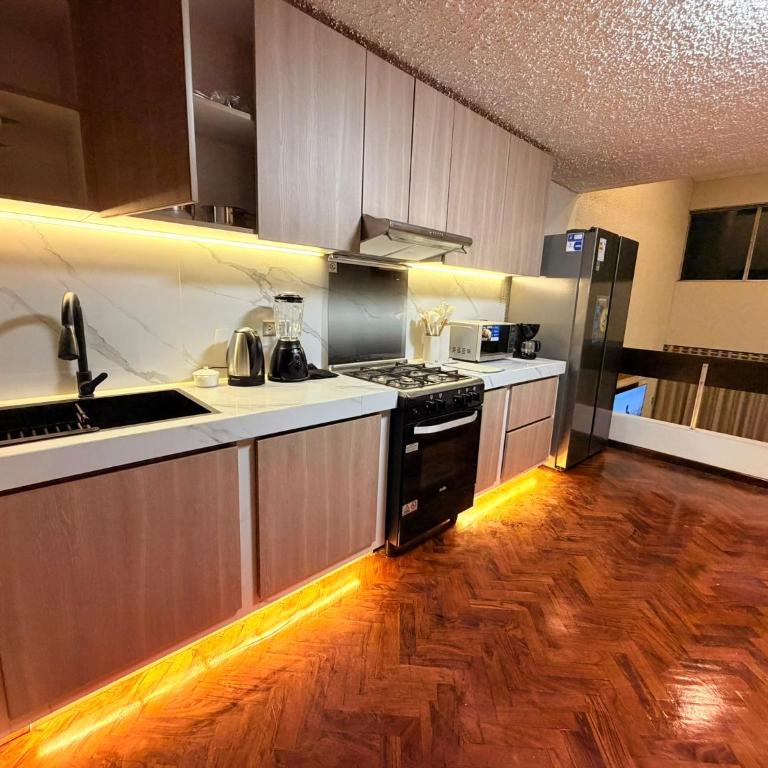 Dúplex céntrico y amplio, terraza cochera free - Apartamento - 13