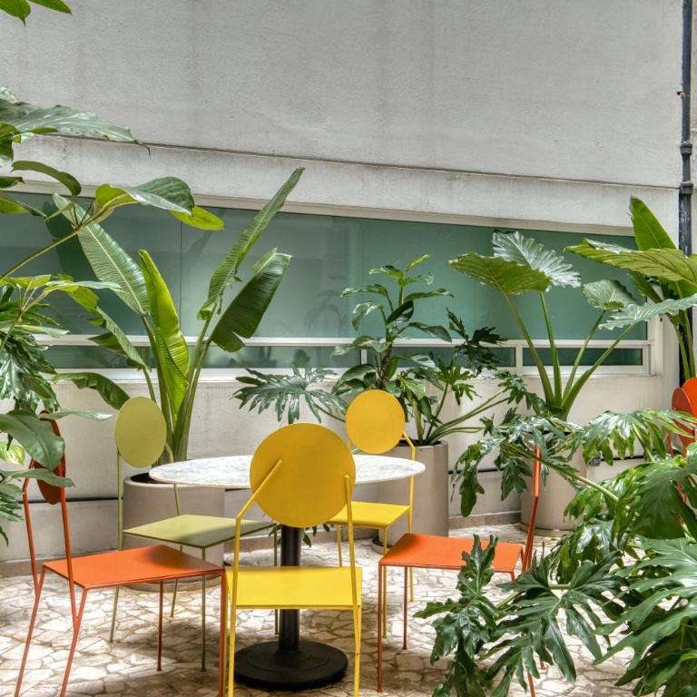 QRO 202 - Apartamento - 76