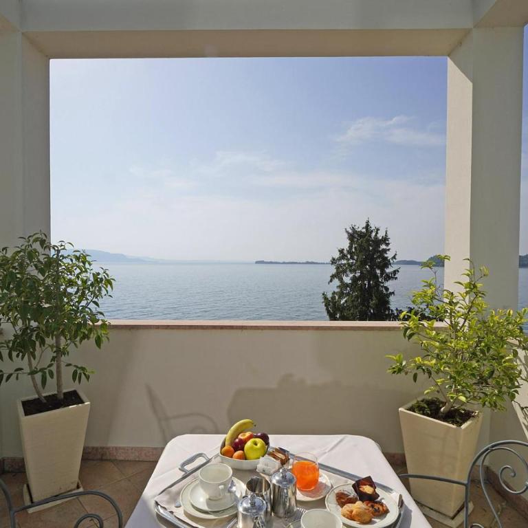 Hotel Savoy Palace - Camera Panoramica con Balcone - 3