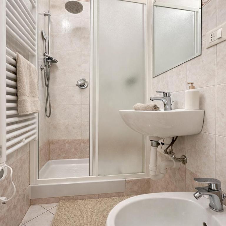 SANREMO - Affittasi Elvi Home, appartamento con aria condizionata centralissimo a pochissima distanza da Ariston, Casinò e dal mare - Appartamento - 5