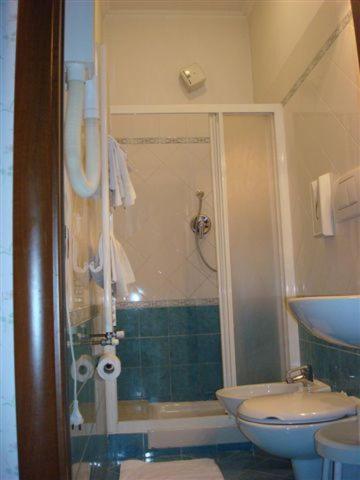 Hotel Dina - Camera Tripla - 4