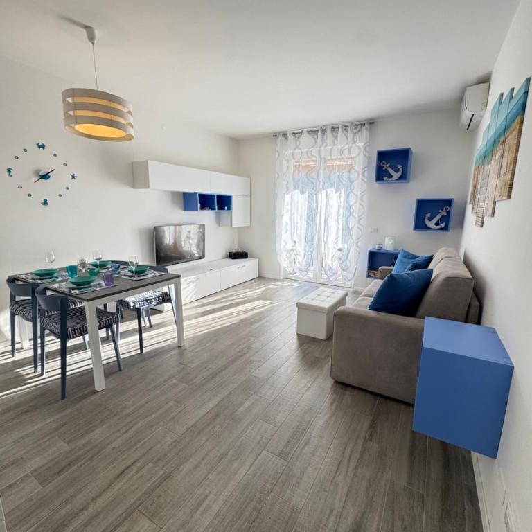 Appartamento Blu Benaco - Two-Bedroom Apartment - 1